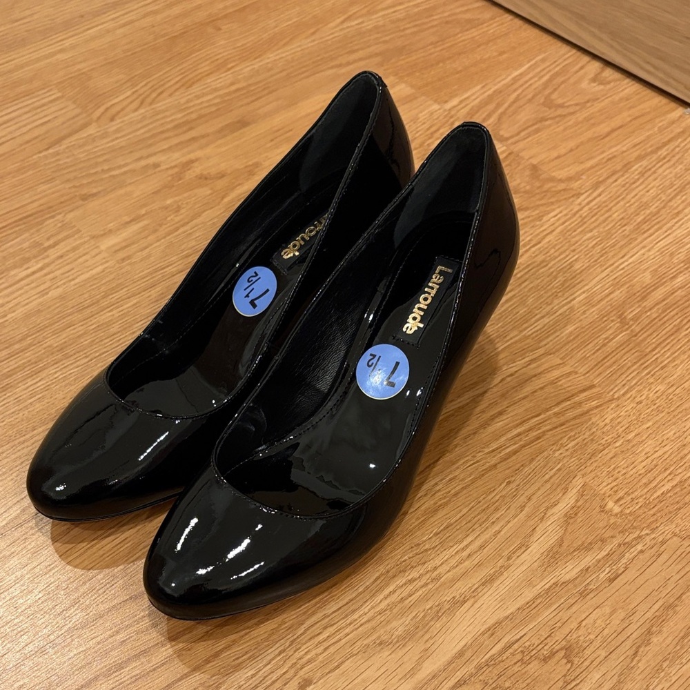Larroude Glossy Black Heels